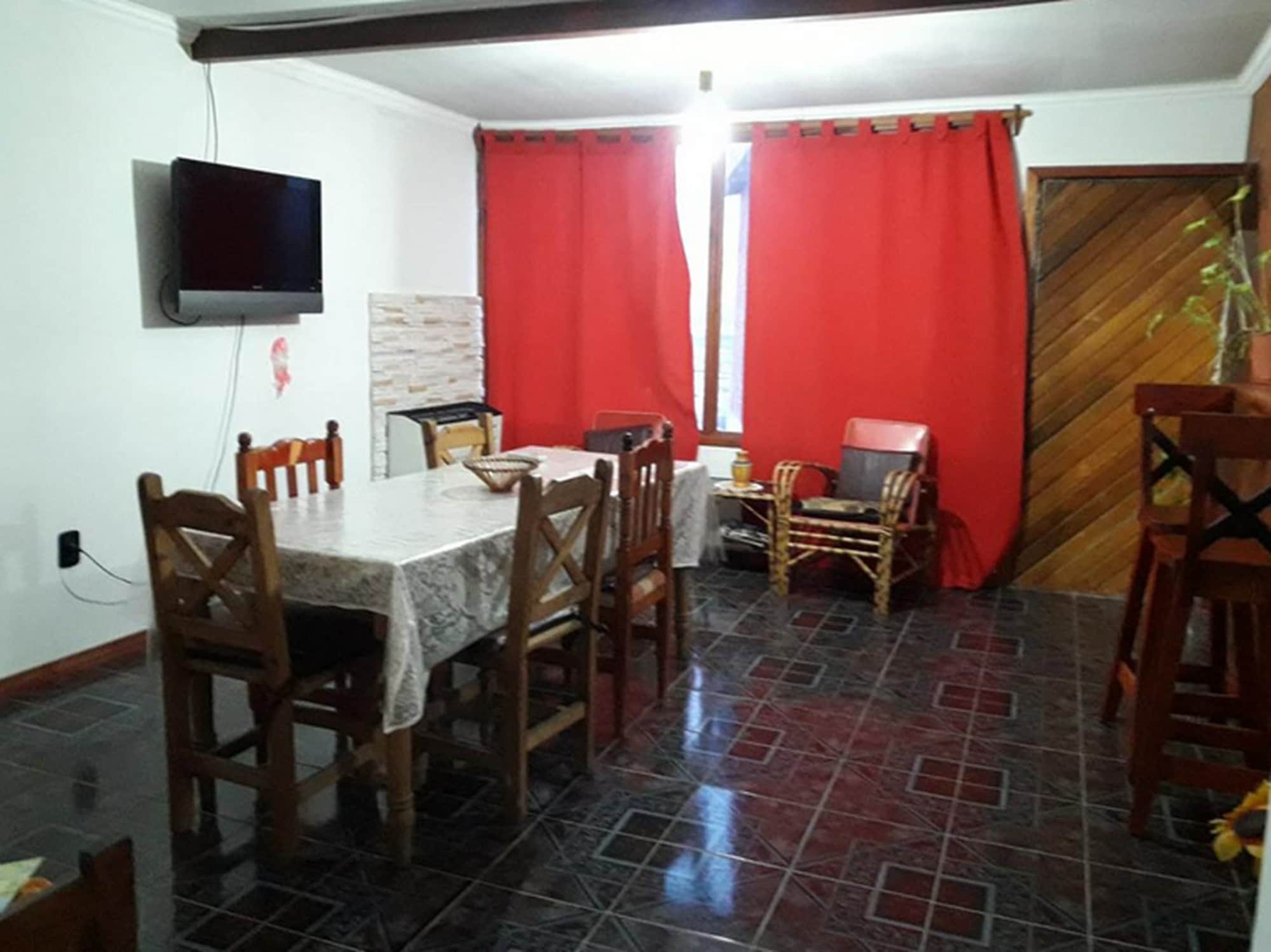 Hospedaje Kaupen Ushuaia Ngoại thất bức ảnh
